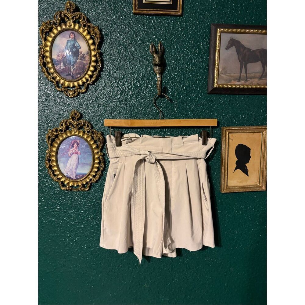 Athletic Skyline Shorts Cream Sz 0